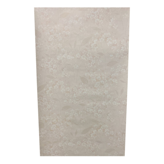 Utrullad tapet Borosan 981 i ljusrosa med vita blommor och beige blad