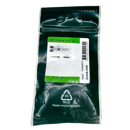 ESSVE universalplugg 5x30 mm 8-pack visas i förpackning med pluggar och produktinformation
