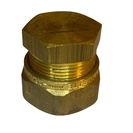 Närbild på gängad mässingspropp 22 mm med utvändig gänga