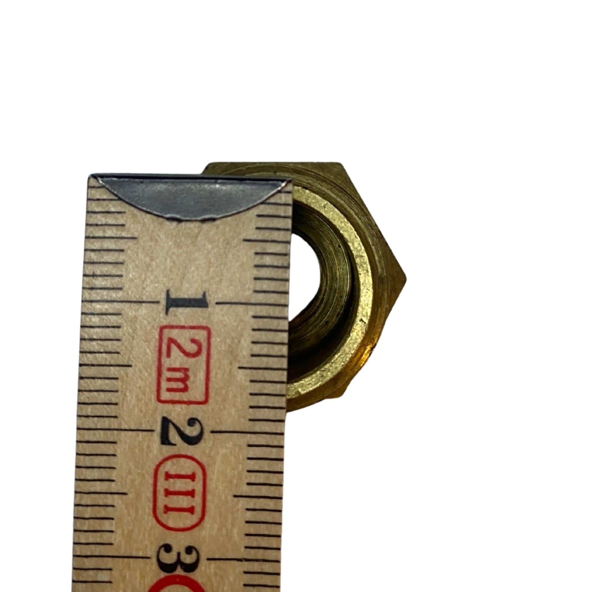Invändig G 1/2 gänga cirka 15 mm på reducering
