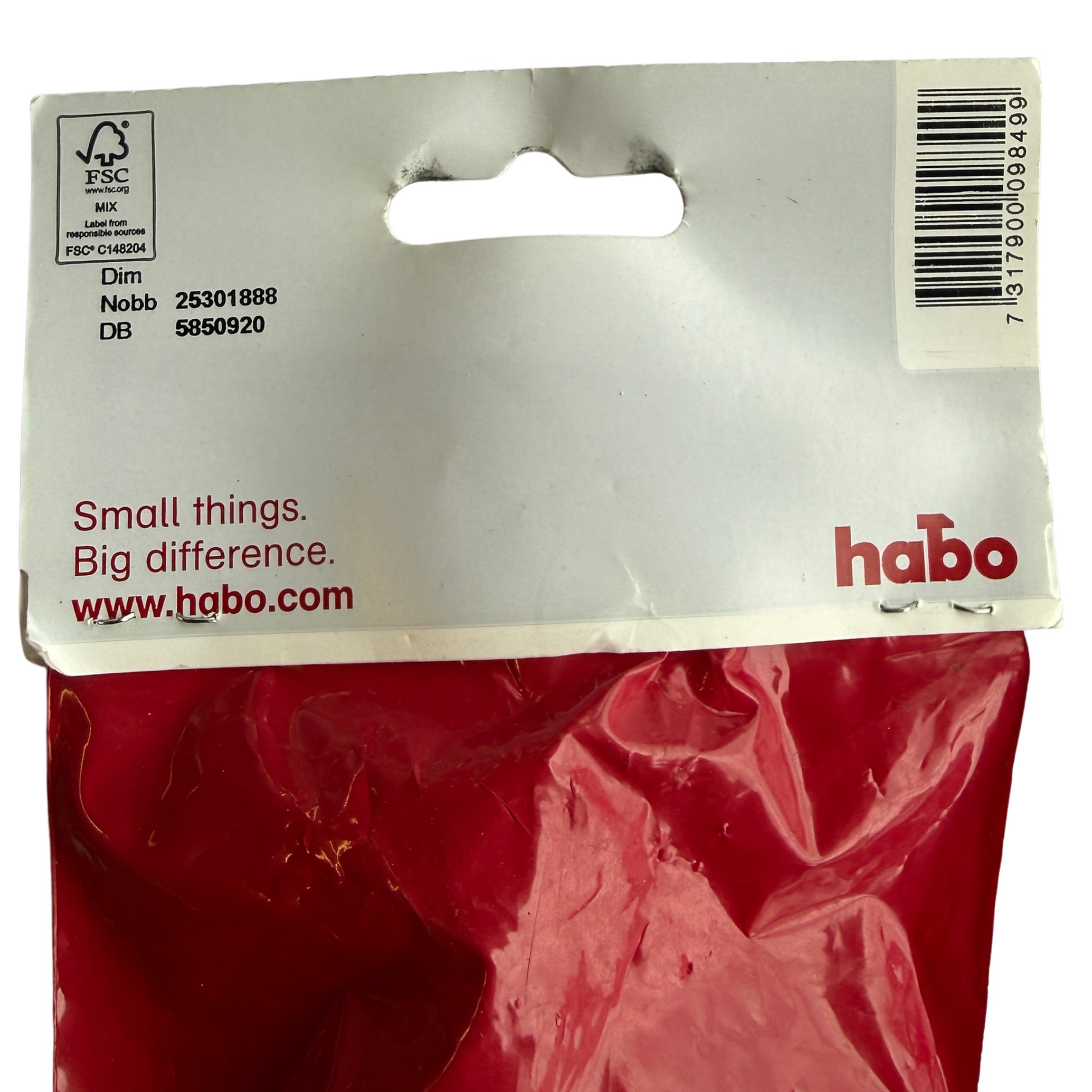 Baksida av förpackning med Nobb-nummer för Habo fönsterhandtag vänster krom