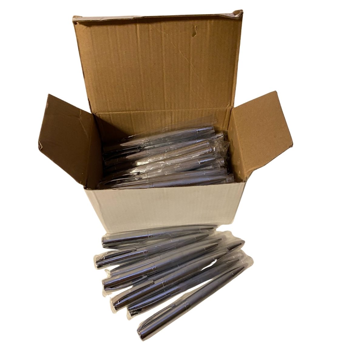 Kulspetspenna i metall med blått bläck, 50-pack i kartongförpackning