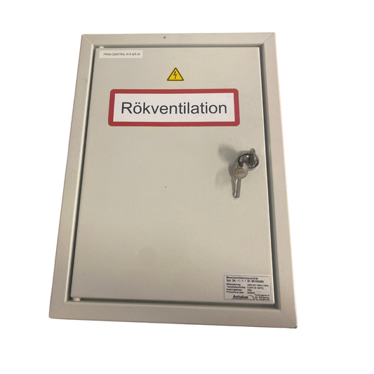 Brandventilationscentral Actulux med skylten Rökventilation och nyckellås