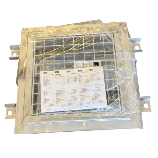 Storköksbrunn Purus 200x200 mm komplett med rutgaller och utloppshus i förpackning