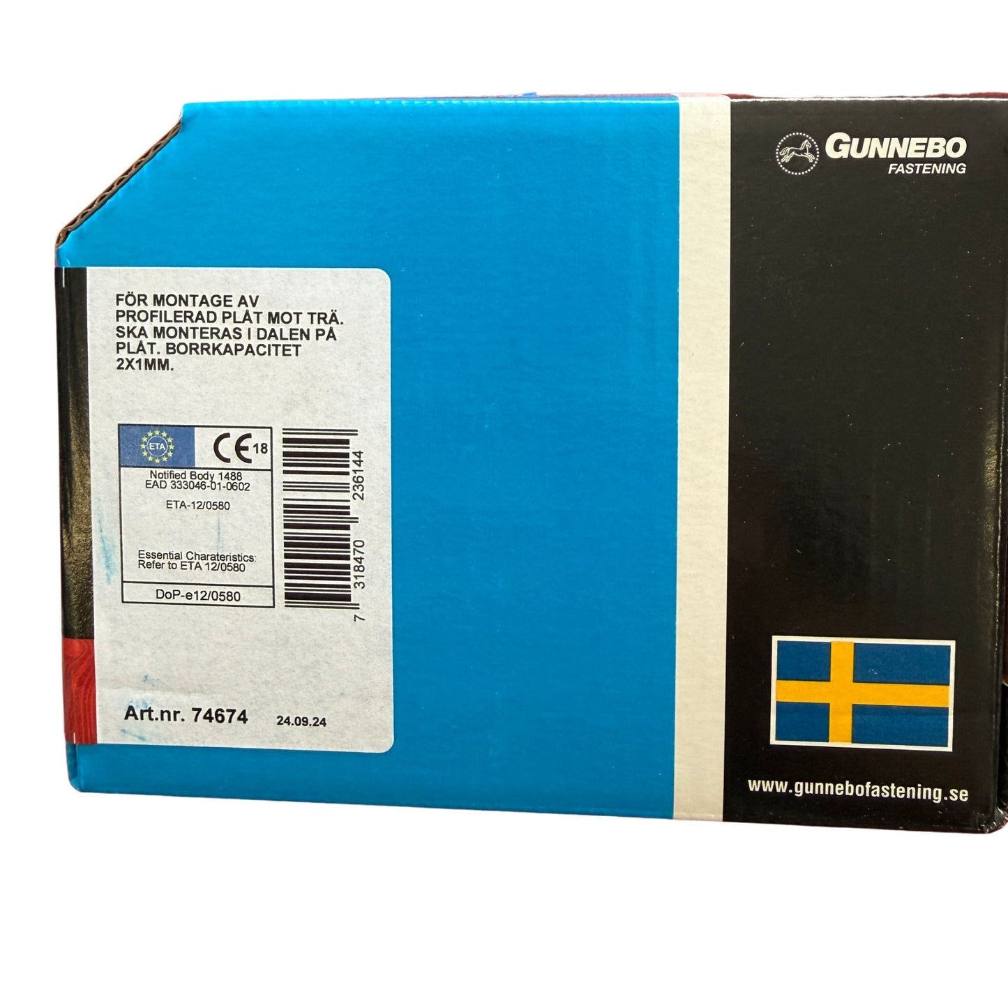Farmarskruv Gunnebo förpackning sida med CE-märkning, ETA-godkännande och artikelnummer 74674